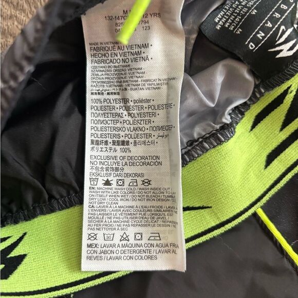 Nike boys lightweight shorts - Picture 5 of 5